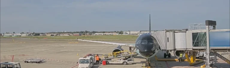 jetway-is-served-passenger-airplane-airport 6